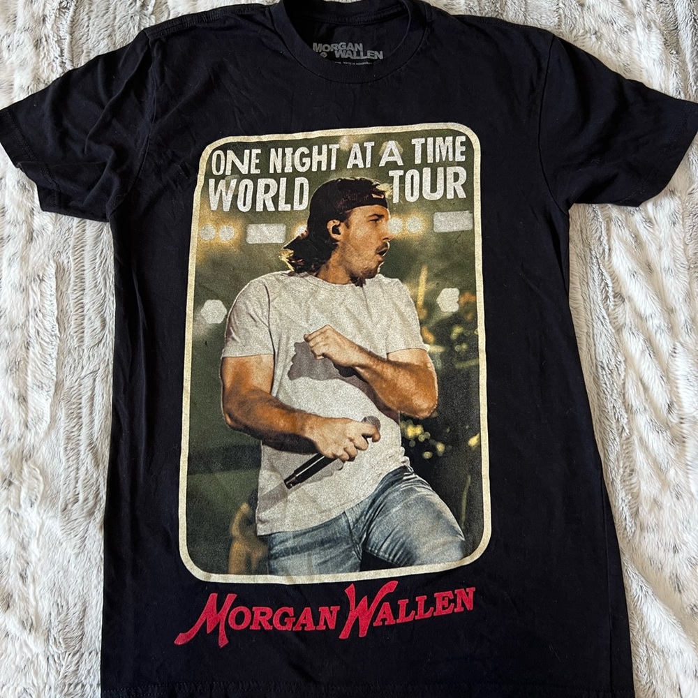 Morgan Wallen One Night At a Time tour tee